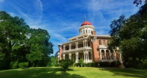 Exterior view of Longwood in Natchez, Mississippi.